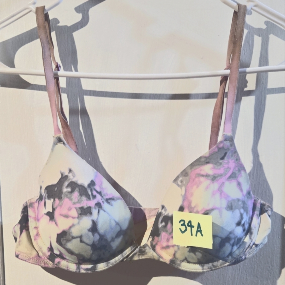 Pink victorias secret lightly lined bra
